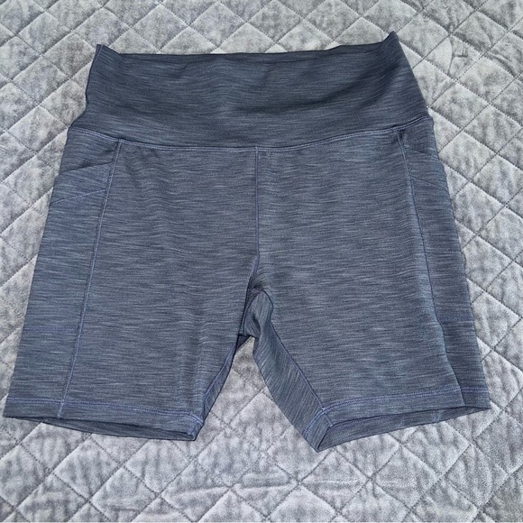 Prana Tank Shorts Set Women’s XL Navy Blue Built In Bra Pockets Biker W - Picture 2 of 13